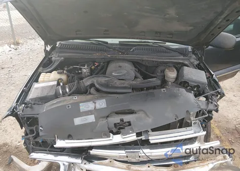 2003 Chevrolet Tahoe Ls z USA, uszkodzony, nr VIN 1GNEC13ZX3R136138